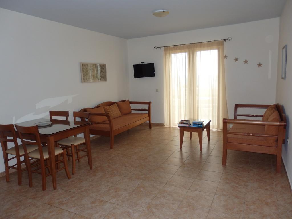 Ravdoucha Daire *